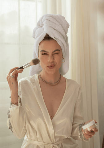 SOFT POWDER BRUSH - OZNaturals