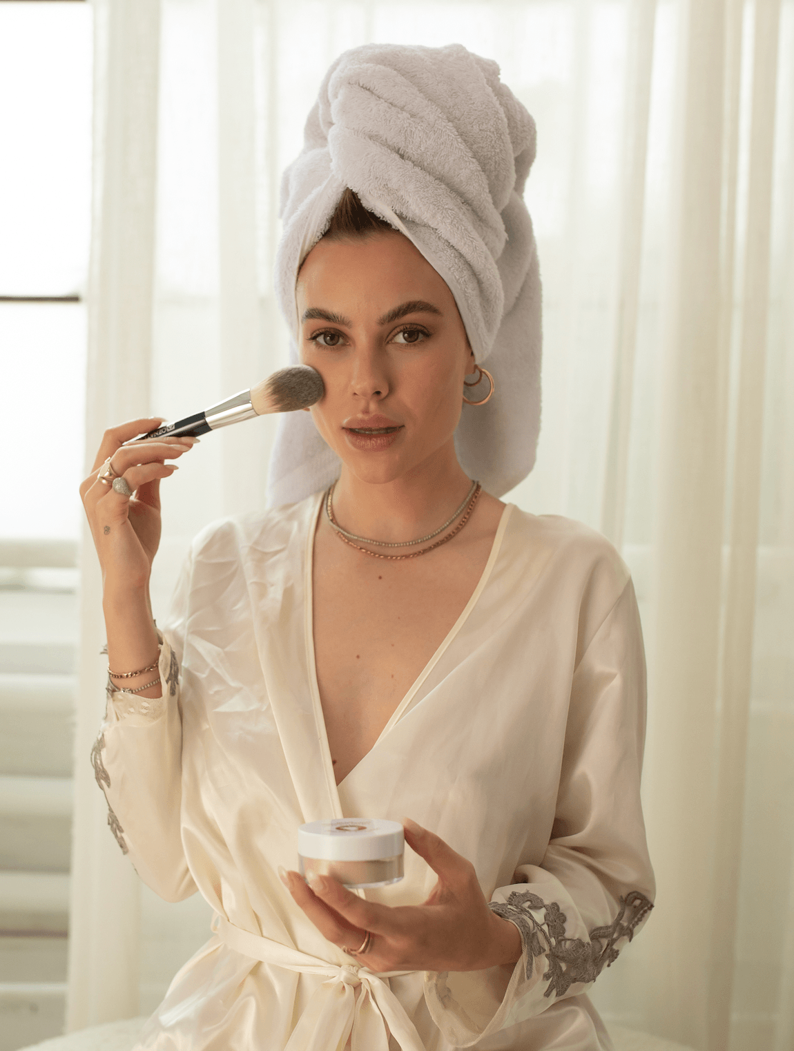 SOFT POWDER BRUSH - OZNaturals