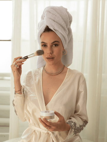 SOFT POWDER BRUSH - OZNaturals