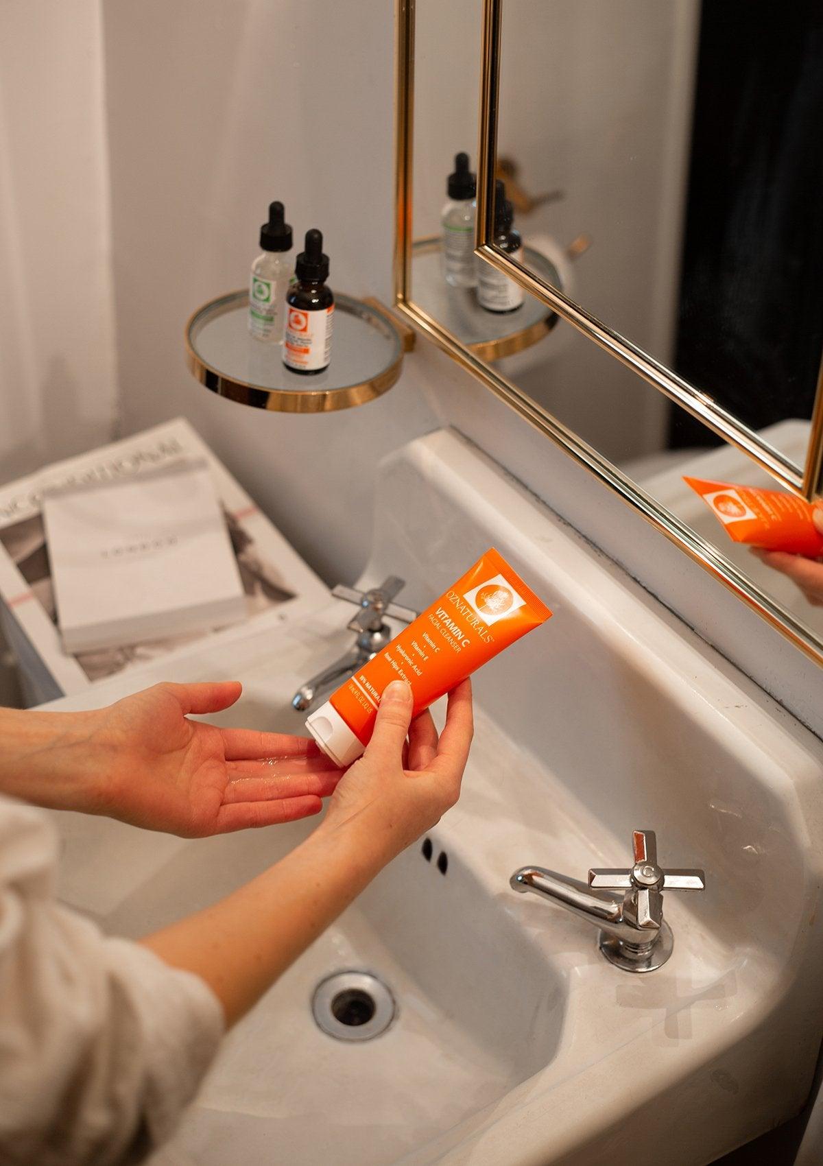 VITAMIN C CLEANSER (GLOW) - BEST BY DATE REACHED — 03/31/2023 - OZNaturals